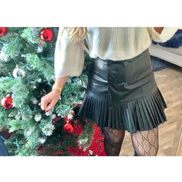 ZARA black Double breasted pleated Leather skirt - Picture 3 of 8